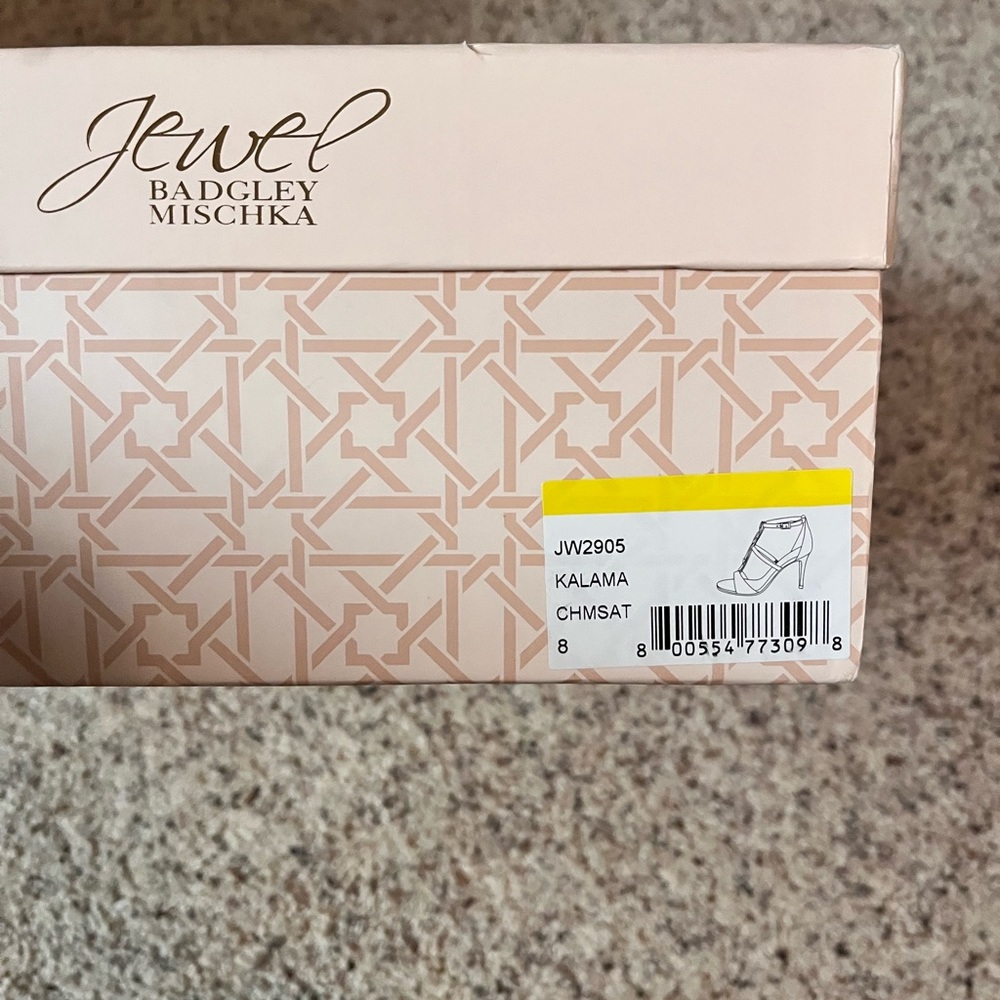 Badgley Mischka Kalama Heeled Sandal 8 - Picture 5 of 5